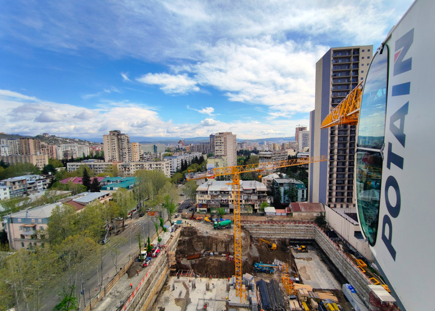 Manitowoc First Potain MCT 275 cranes in Georgia build prestigious Central Park Towers project